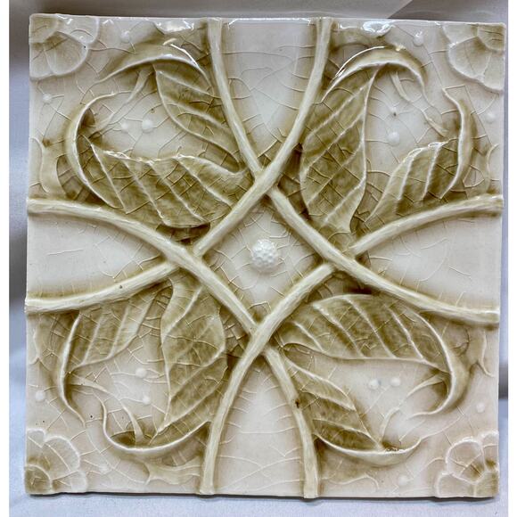 Pratt & Larson Handmade Decorative Relief Leaf Tile 6x6” - Picture 2 of 9